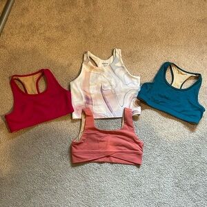 Old Navy girls size 8 medium sports bras